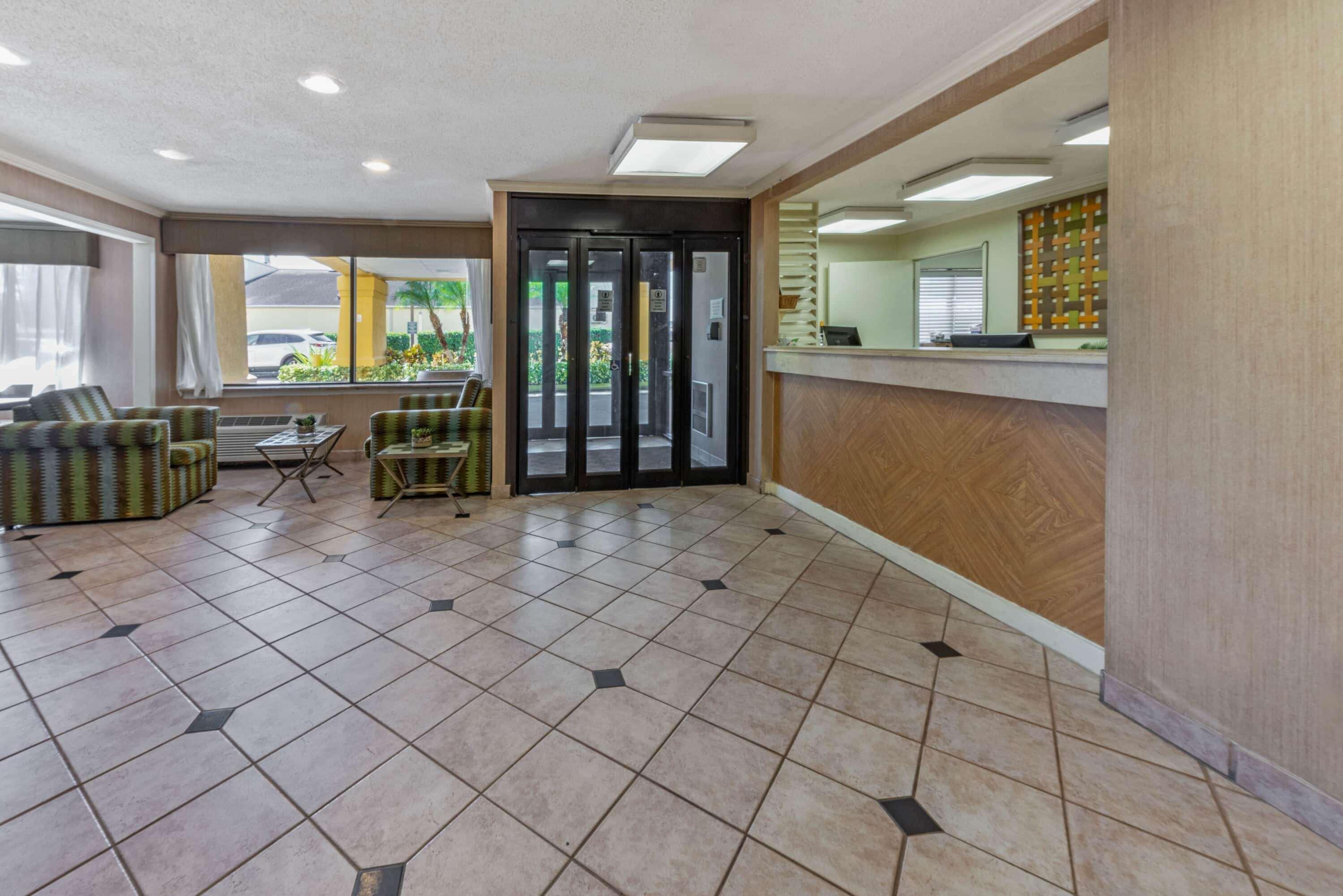 Hotel La Quinta By Wyndham Tampa Brandon West Heartland Esterno foto