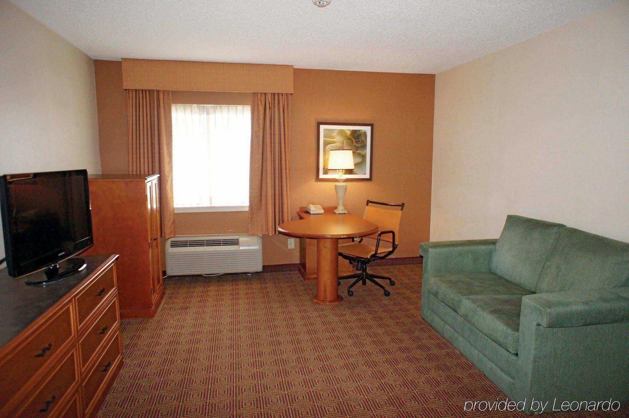 Hotel La Quinta By Wyndham Tampa Brandon West Heartland Esterno foto