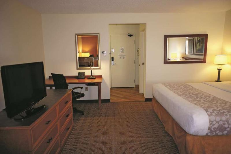 Hotel La Quinta By Wyndham Tampa Brandon West Heartland Esterno foto