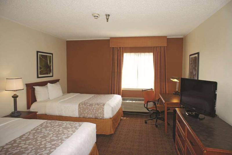 Hotel La Quinta By Wyndham Tampa Brandon West Heartland Esterno foto