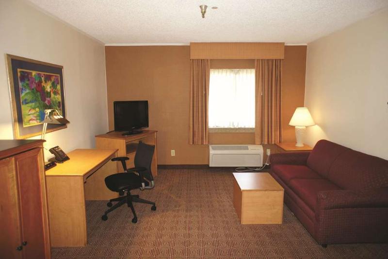 Hotel La Quinta By Wyndham Tampa Brandon West Heartland Esterno foto